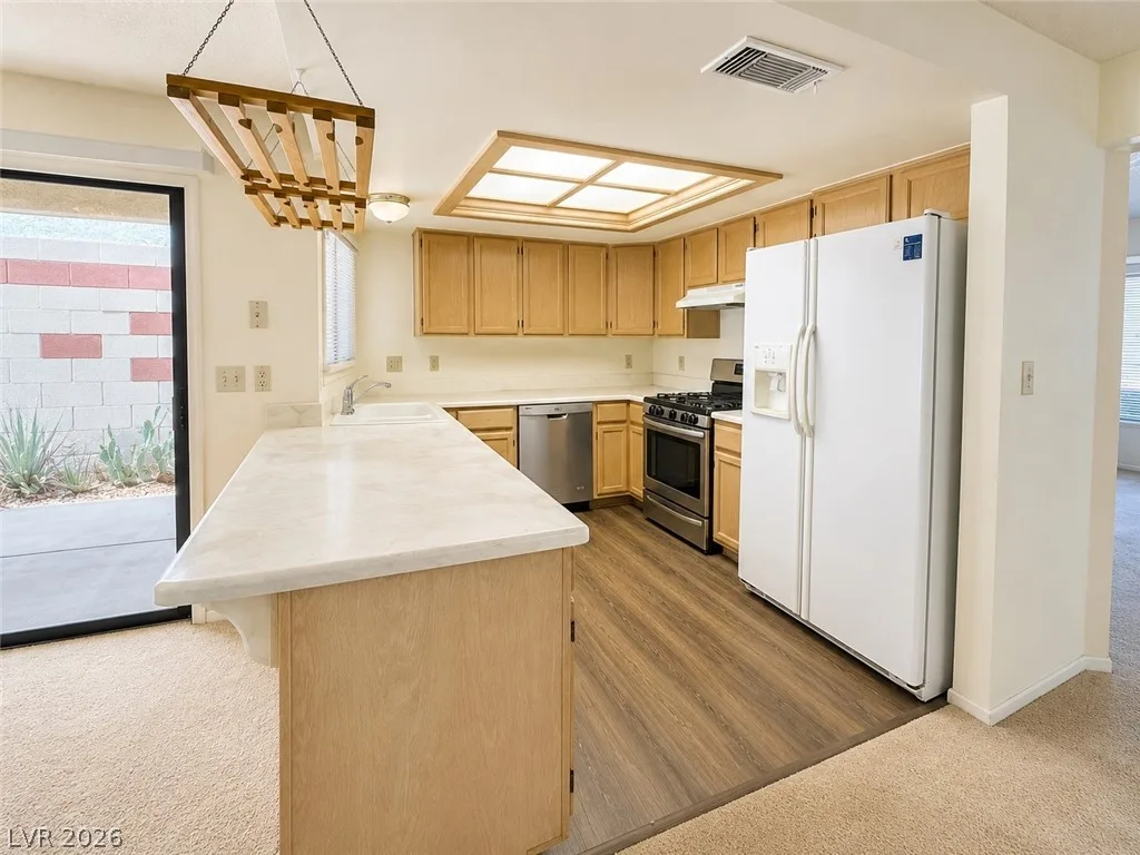 6353 Formula Way — photo 3 of 12