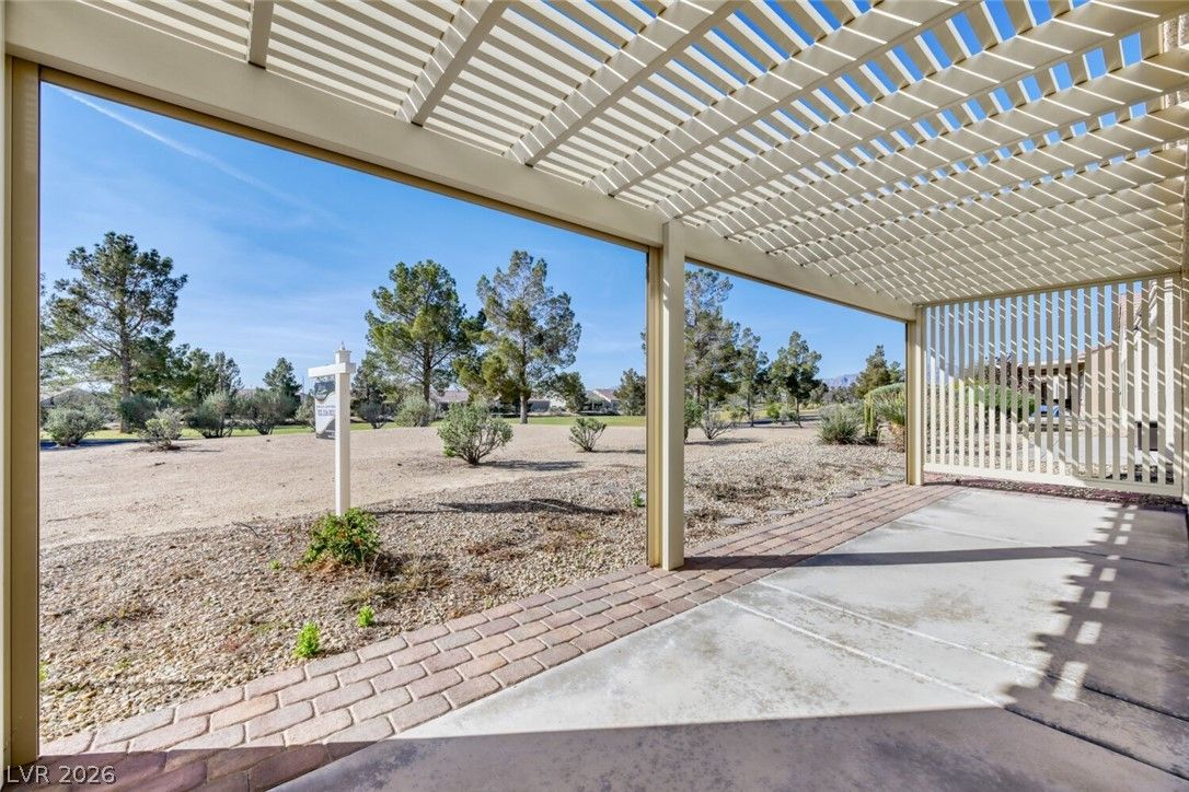 3219 Kingbird Drive — photo 2