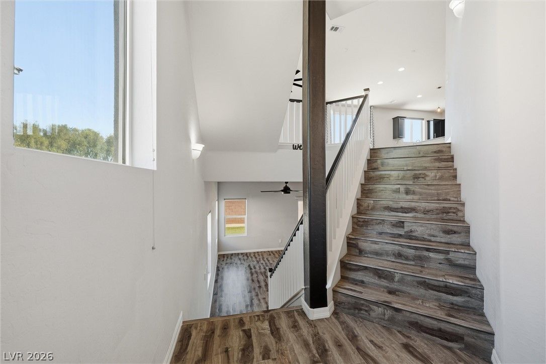 924 Tasker Pass Avenue — photo 4
