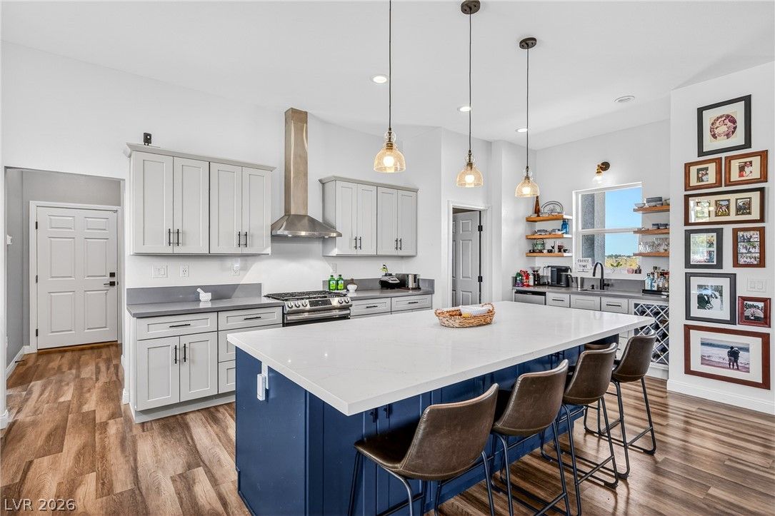80 Sloan Street — photo 4