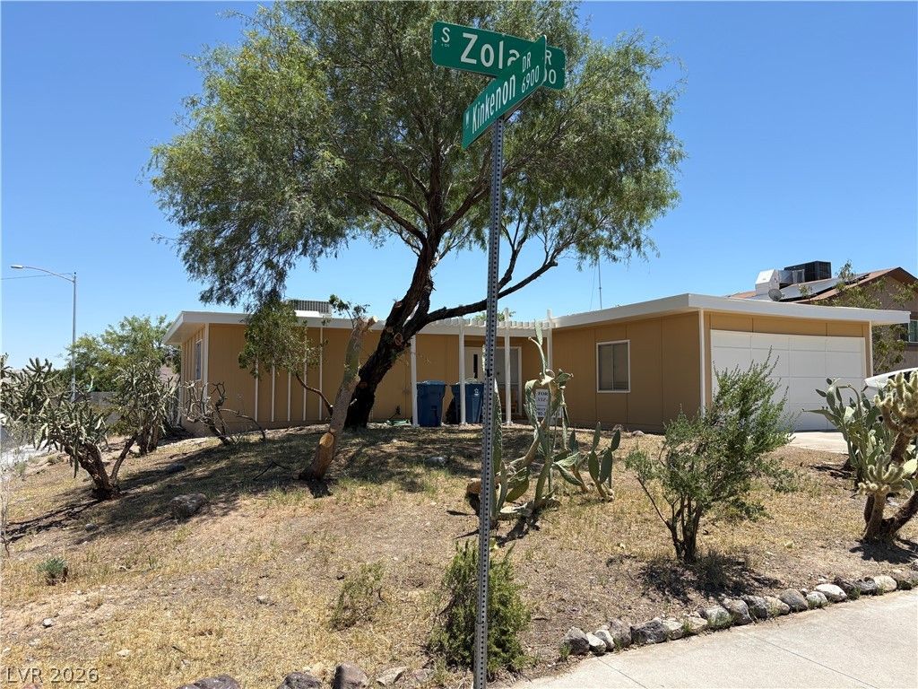 901 Zola Circle — photo 1 of 15