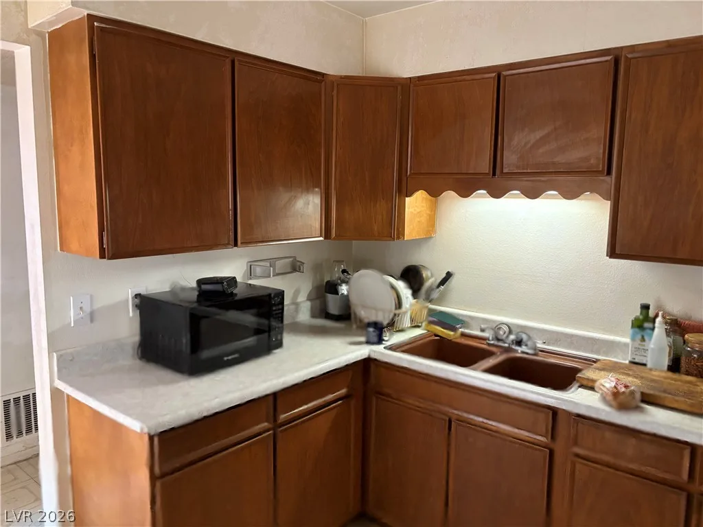 901 Zola Circle — photo 4 of 15