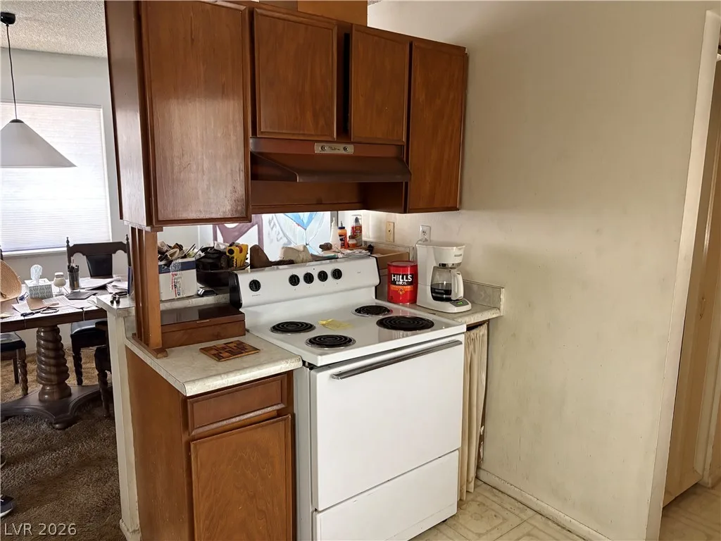 901 Zola Circle — photo 5 of 15