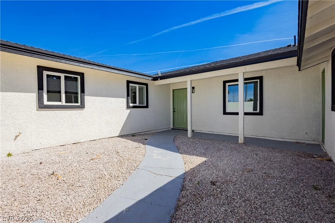 4815 El Tesoro Avenue — photo 4
