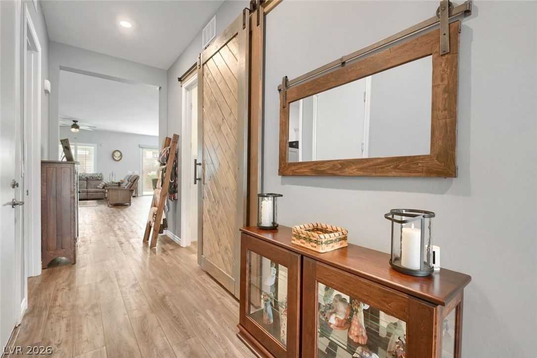 724 Dowland Street — photo 4 of 44