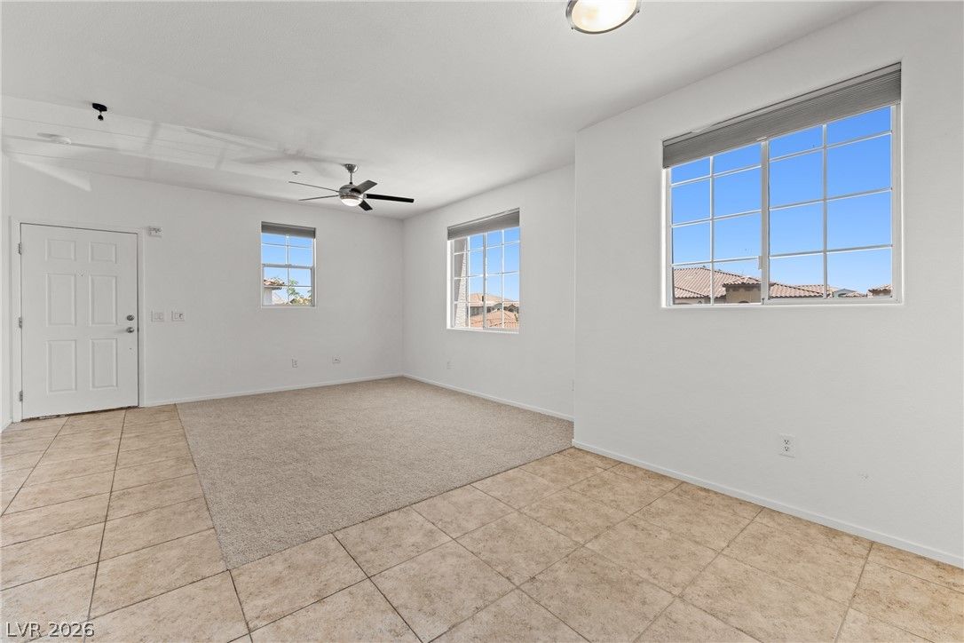 50 Aura De Blanco Street 4201 — photo 4