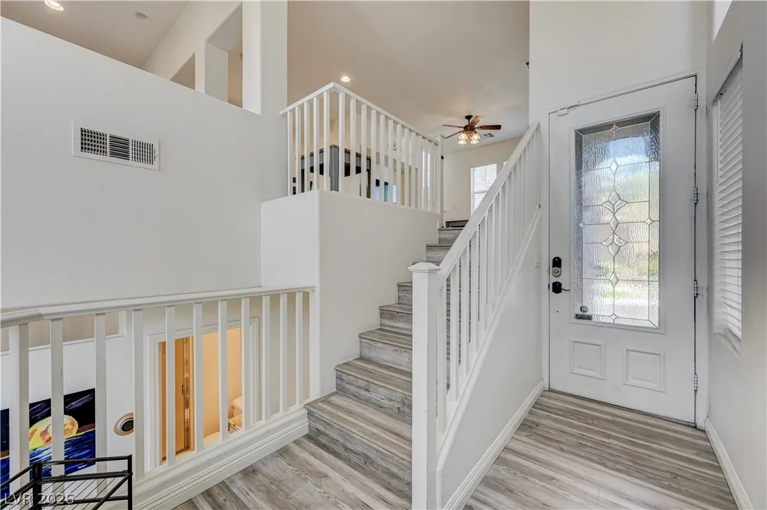 10725 Ackers Drive — photo 3