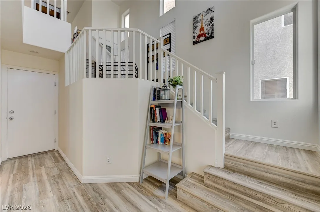 10725 Ackers Drive — photo 5