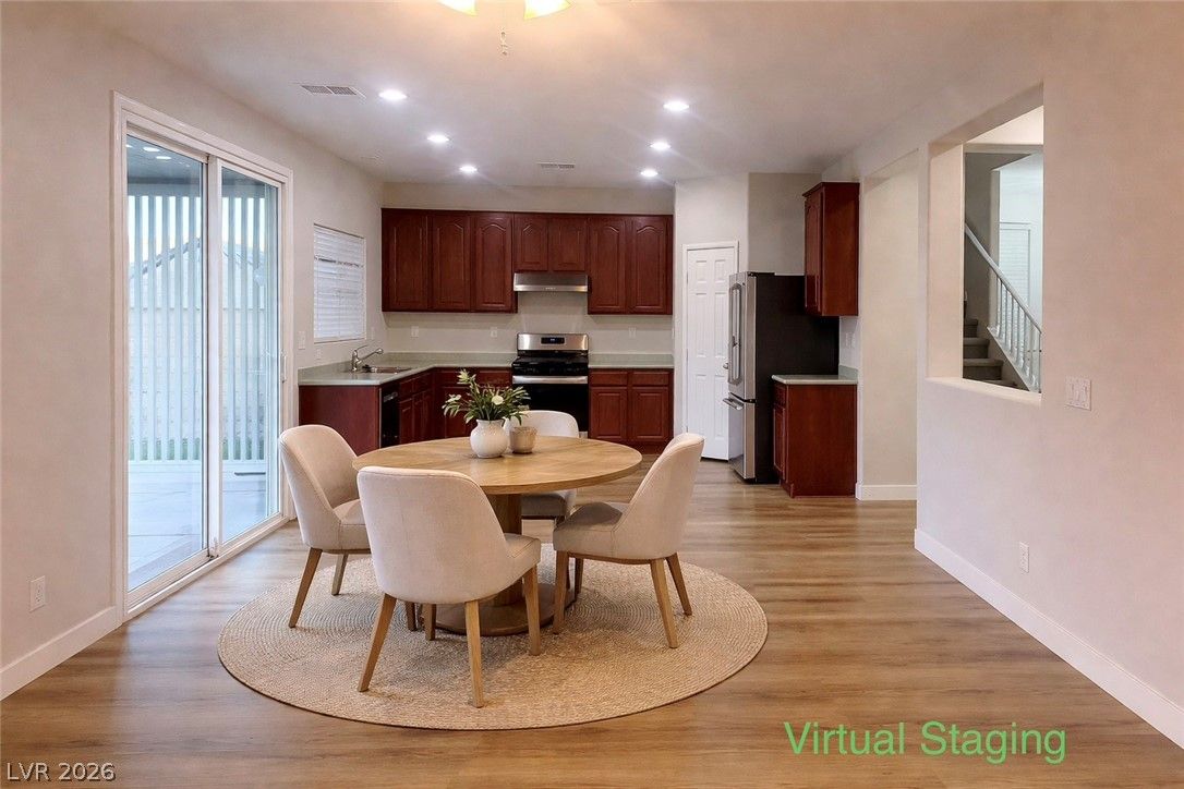 154 La Padania Avenue — photo 2