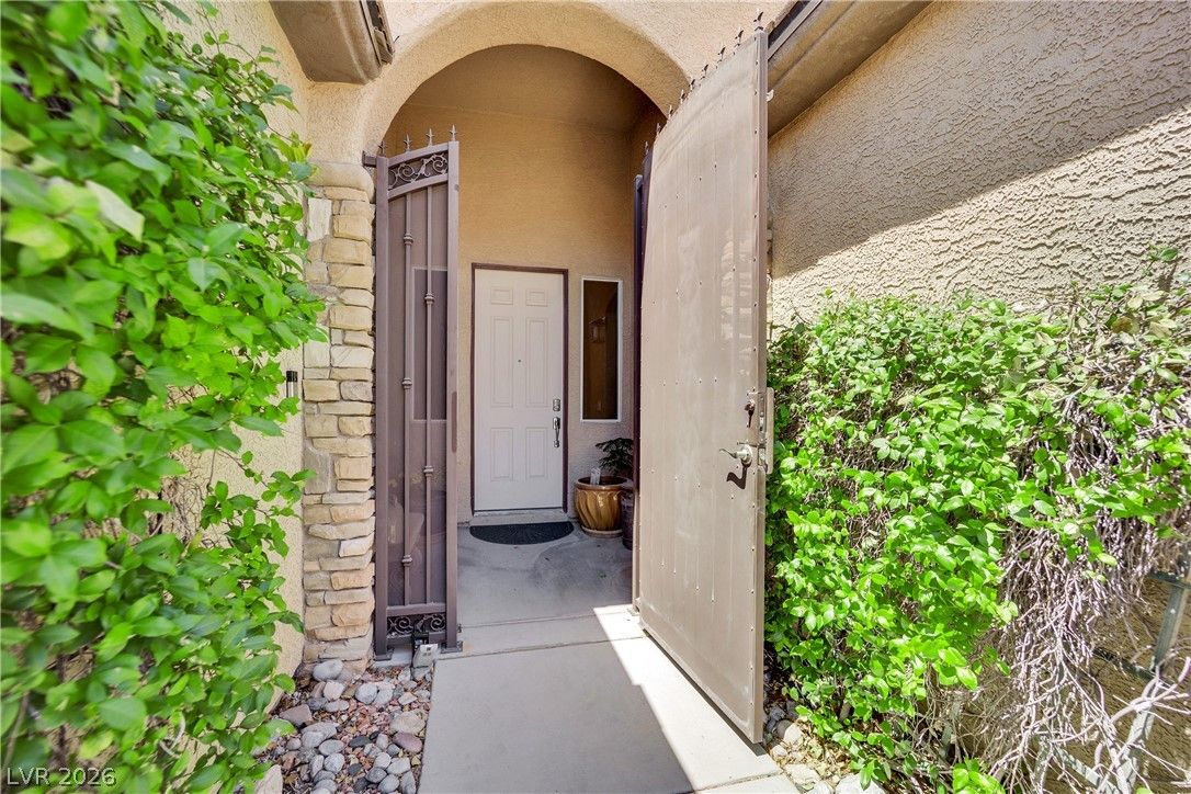 5812 Bargull Bay Avenue — photo 4