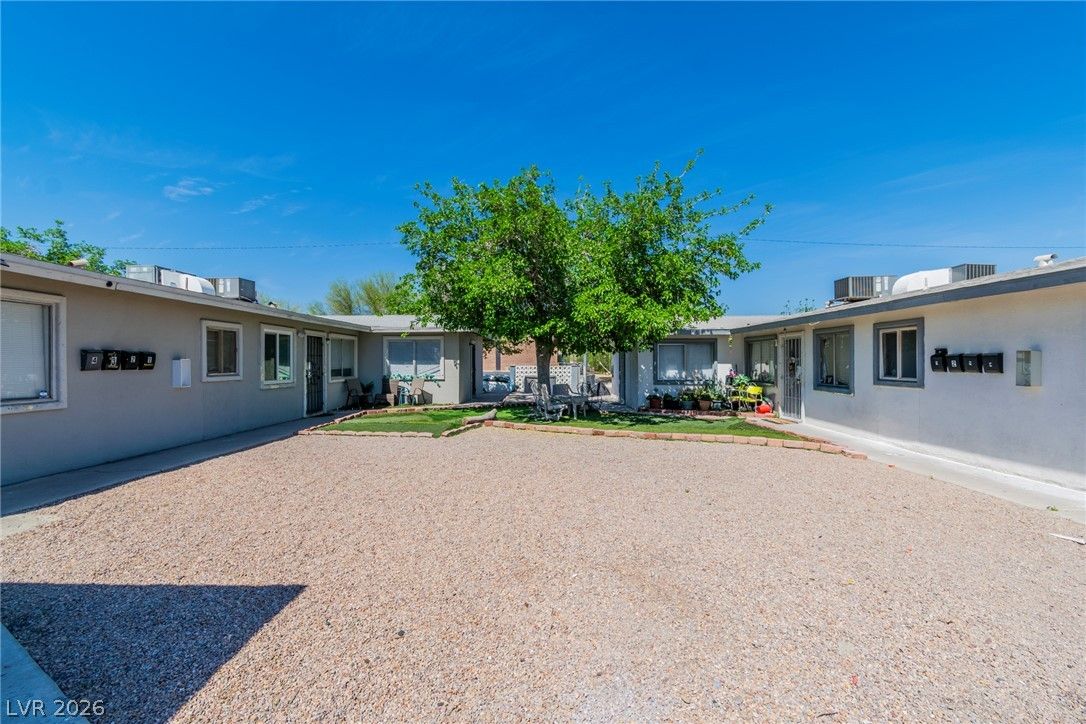 2508 East Mesquite Avenue — photo 3