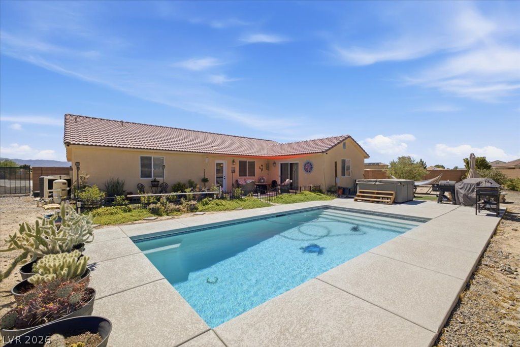 6711 Greenbriar Court — photo 2