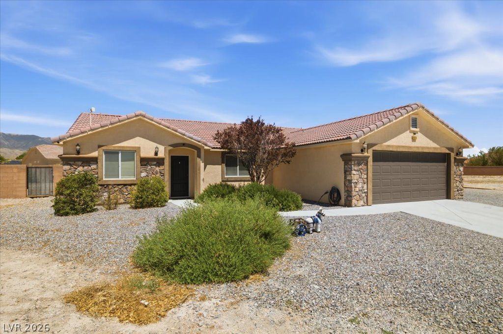 6711 Greenbriar Court — photo 3