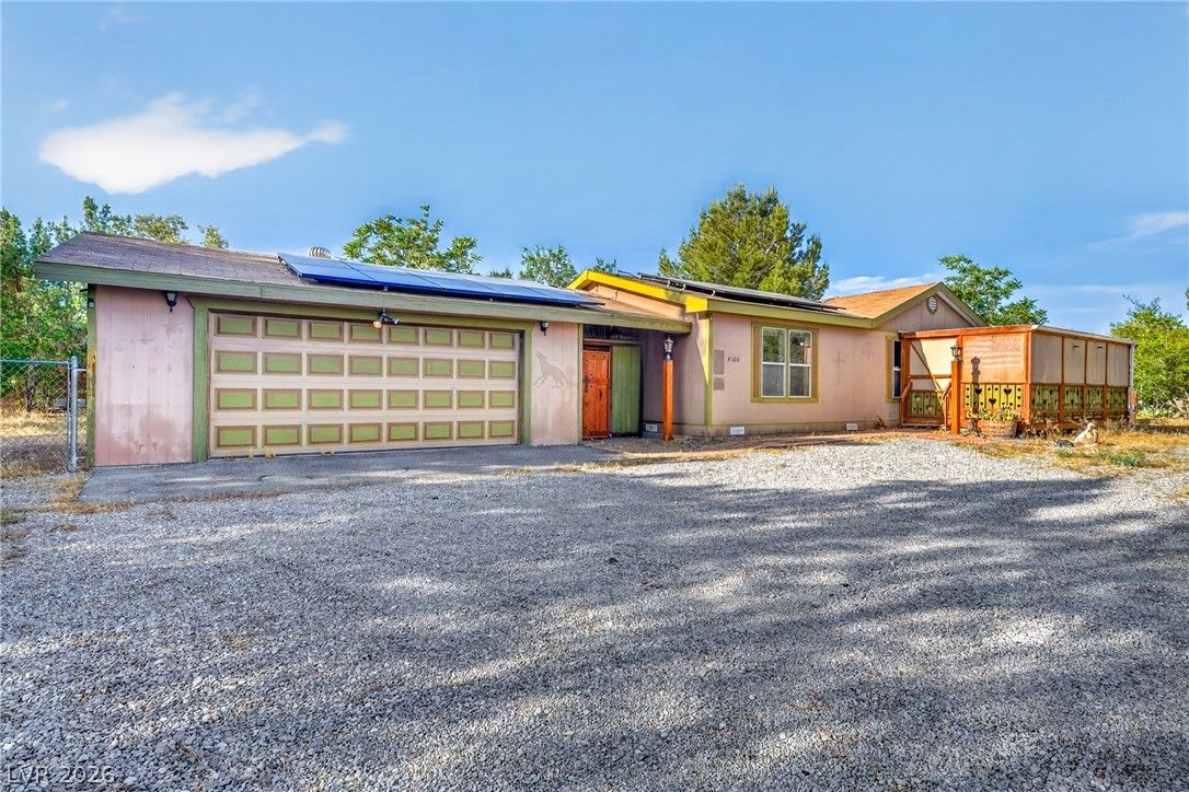 3160 East Navajo Boulevard — photo 3