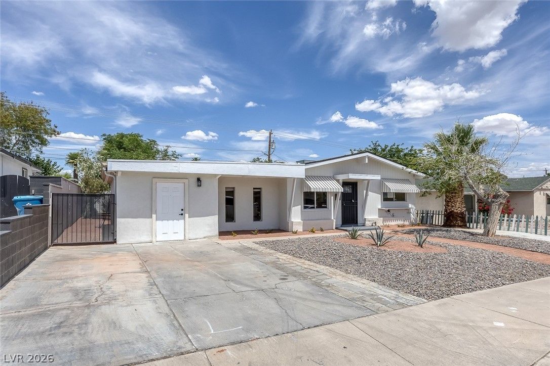 1709 Hassett Avenue — photo 3
