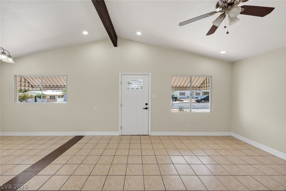 1709 Hassett Avenue — photo 5