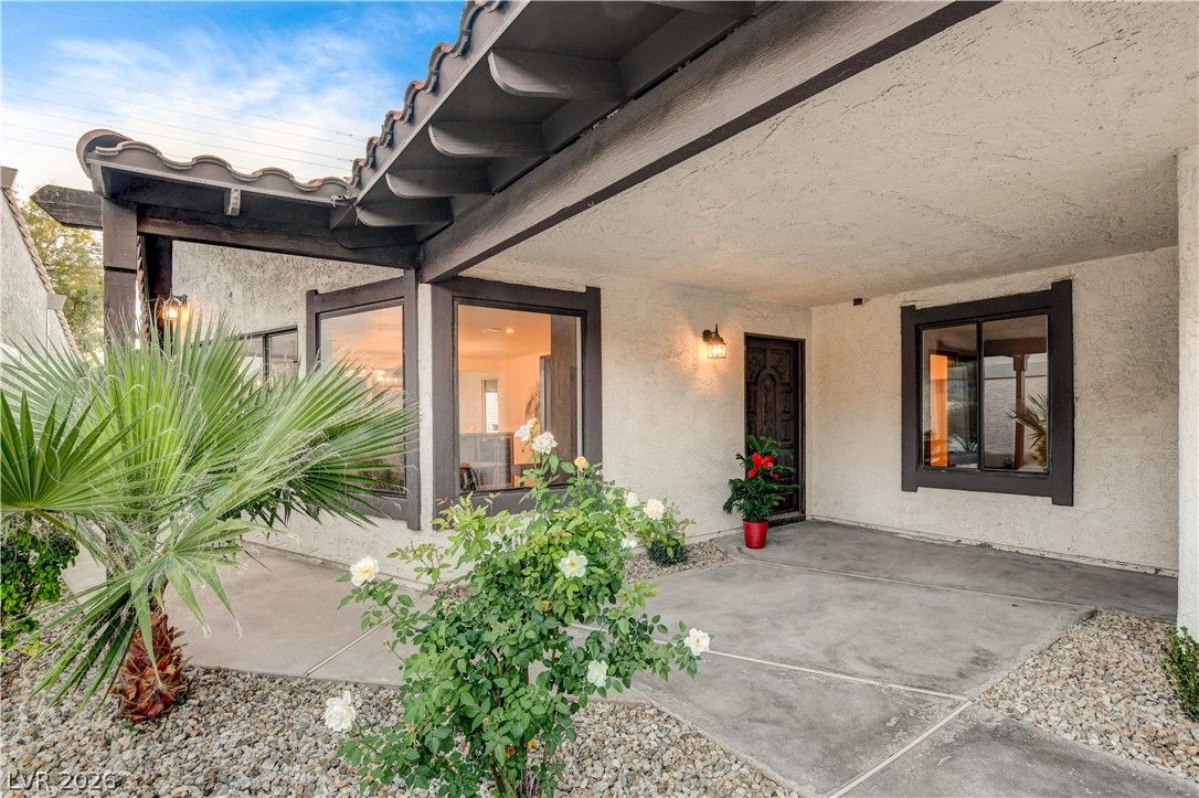 2100 Plaza Del Padre — photo 3