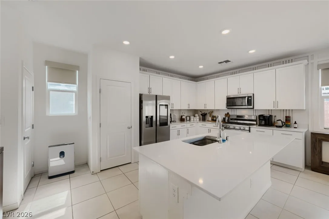 4497 Hidden Stone Avenue — photo 4 of 29
