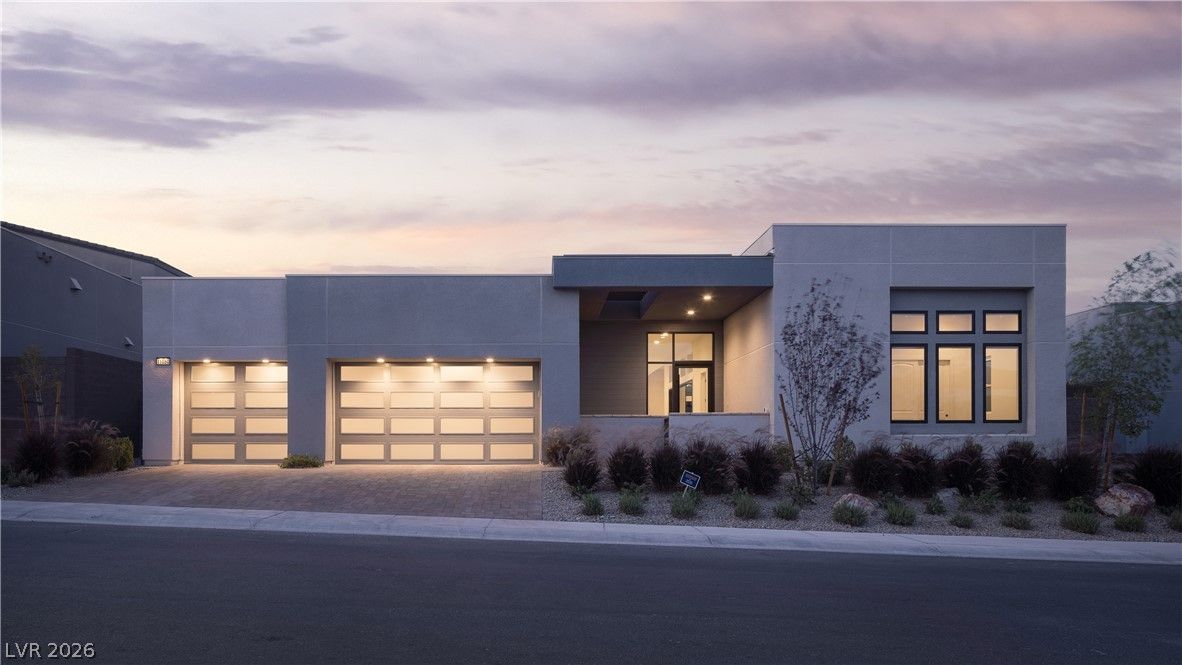 11050 Desert Heights Avenue — photo 4