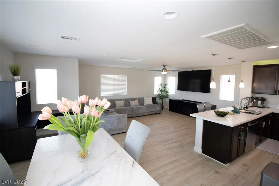 9955 Heritage Desert Street — photo 3