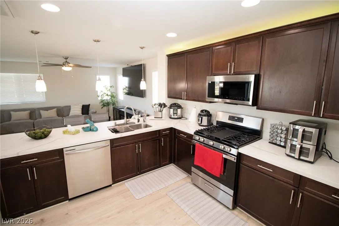 9955 Heritage Desert Street — photo 4