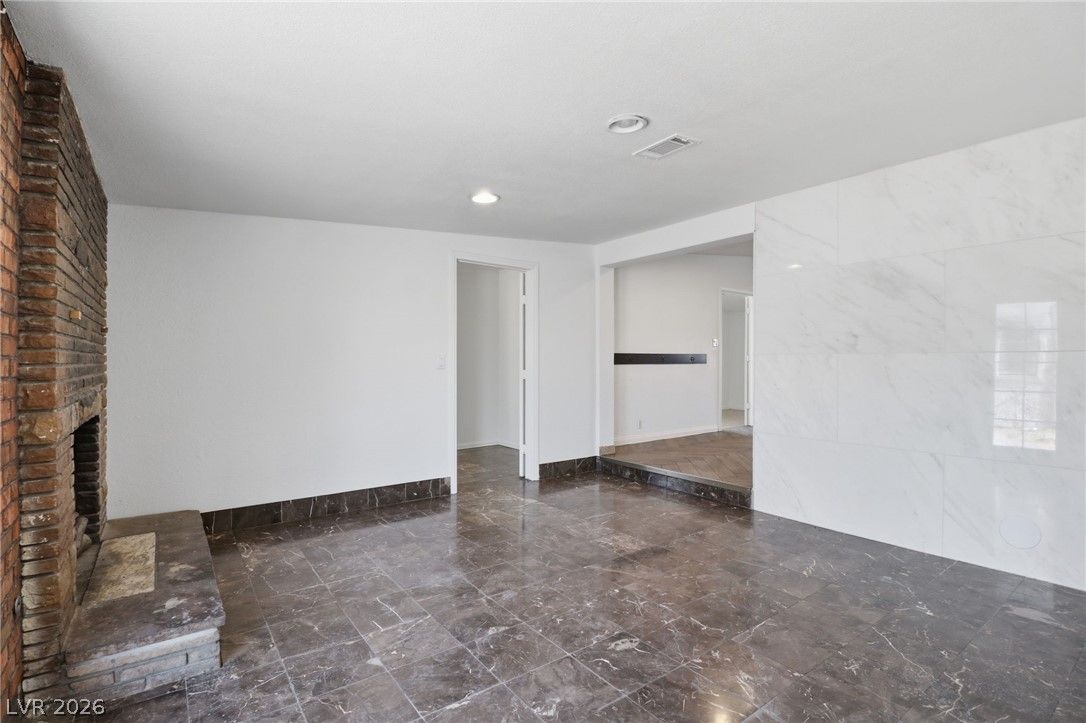 2843 Flower Avenue — photo 5