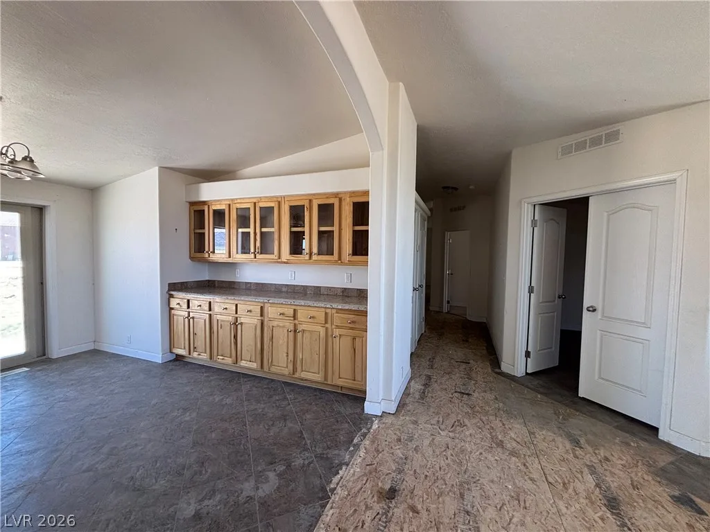 910 North Sawblade Circle — photo 5