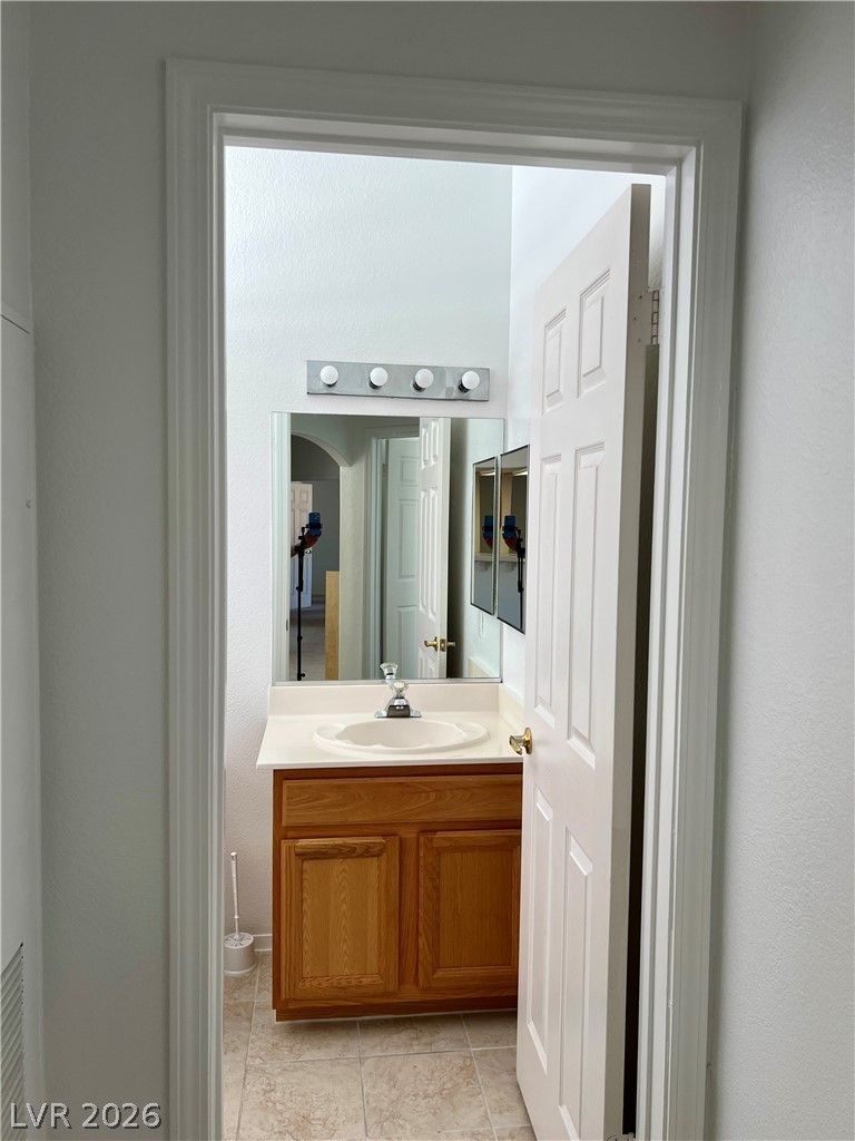 Photo 33
