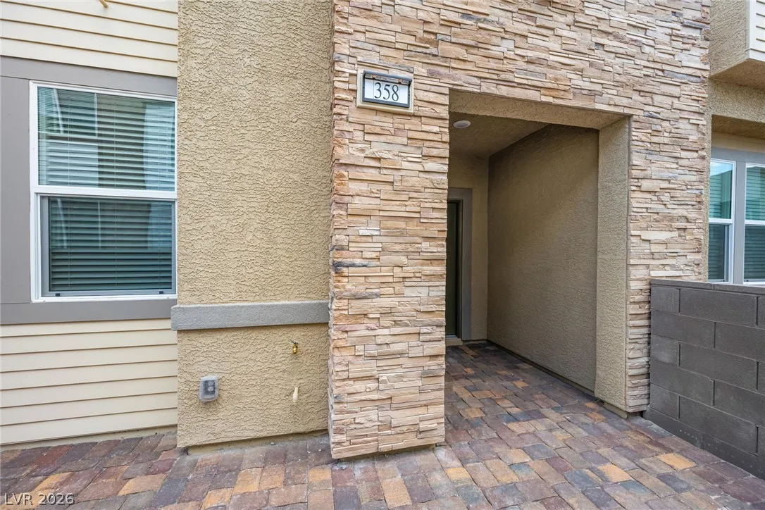 358 Francis Peak Drive — photo 2