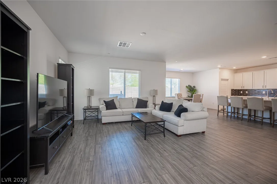 9804 Abel Cliff Street — photo 5