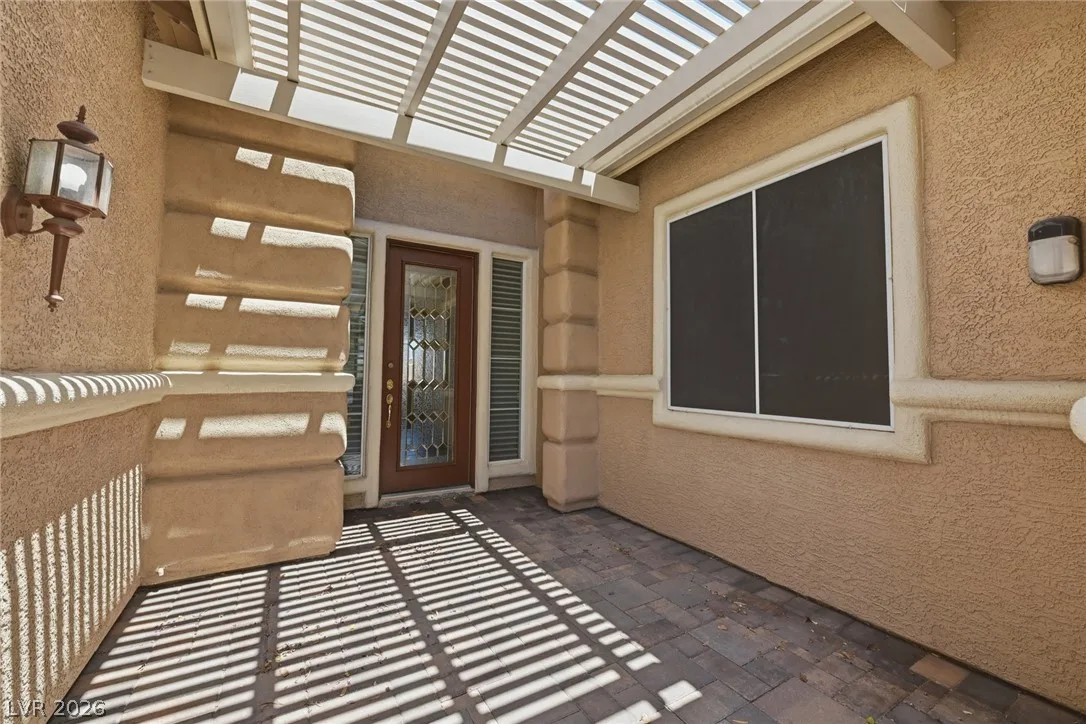 9500 Grand Vista Avenue — photo 3
