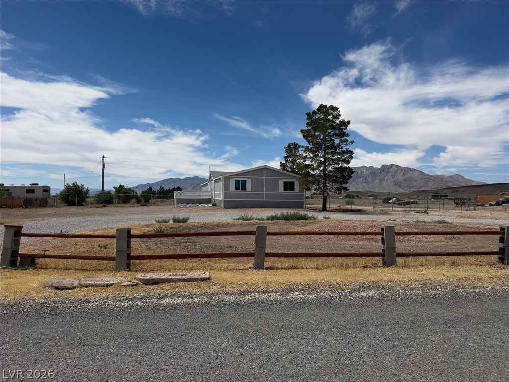 4051 Blanchard Street — photo 2
