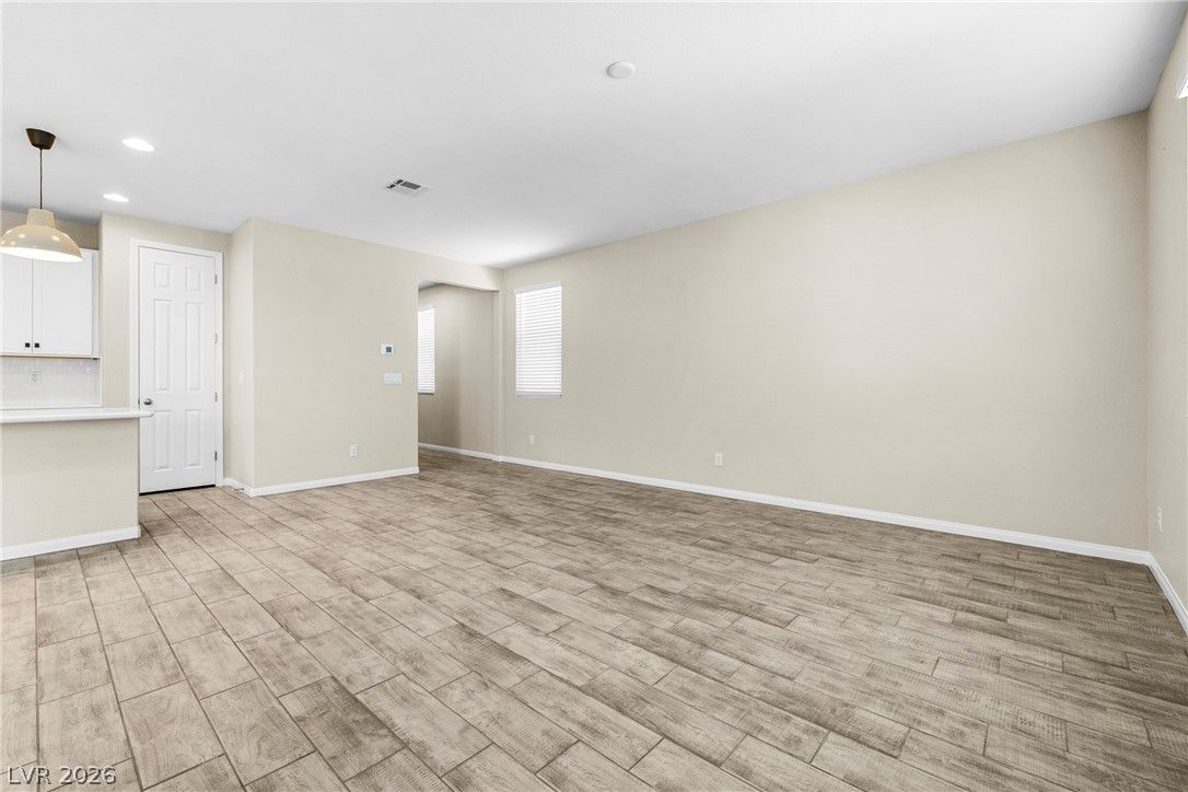 10334 Apefly Street — photo 4