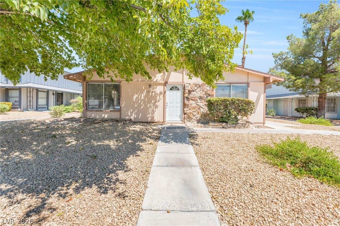 1438 Lorilyn Avenue 1 — photo 3 of 18