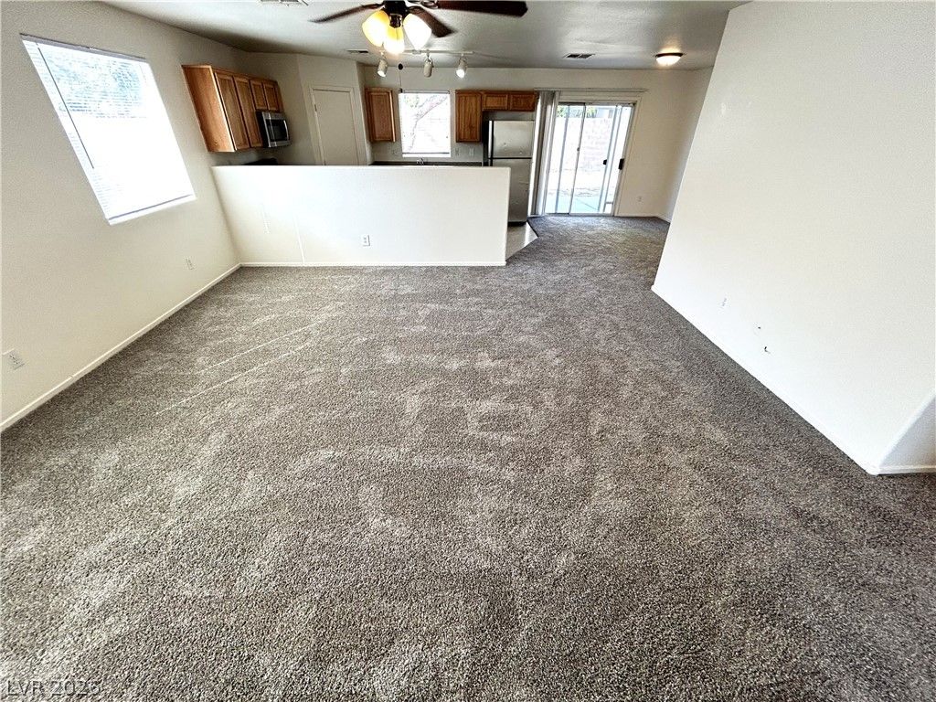 4916 River Splash Avenue — photo 3 of 25