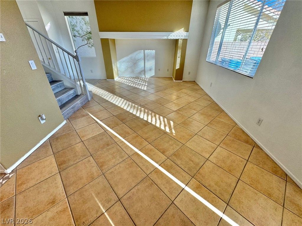 9511 Spring Blush Avenue — photo 3
