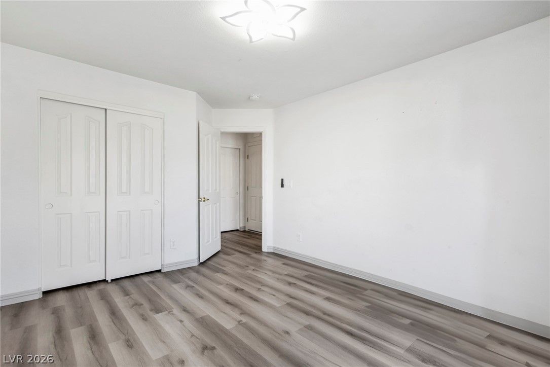 5507 Big Red Court 101 — photo 5 of 15
