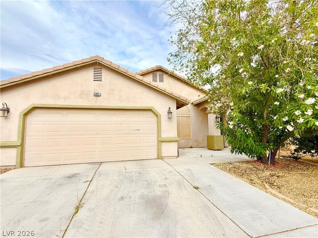 5081 North West Valero Court — photo 1
