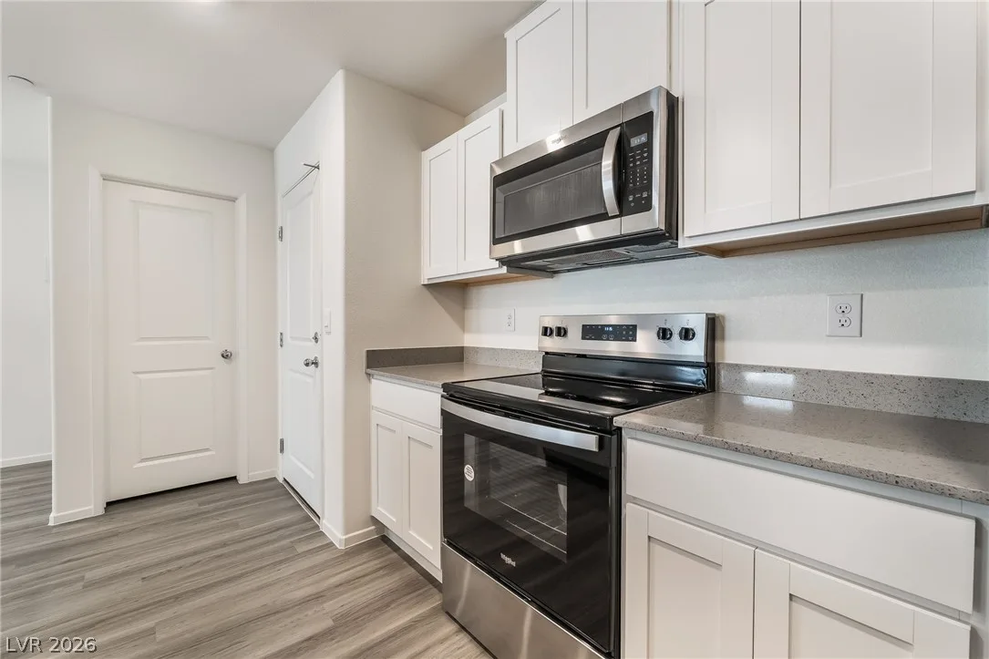 9472 Peaceful River Avenue — photo 4