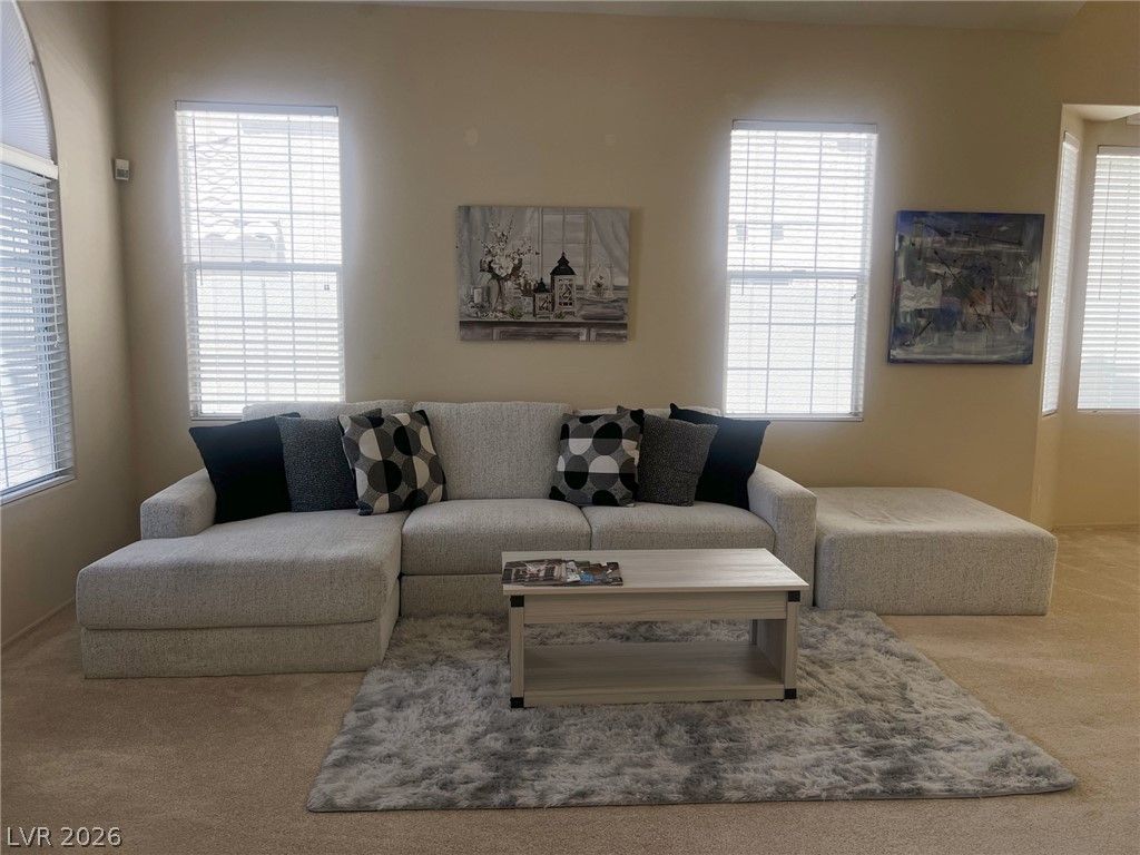 1824 Dolce Drive — photo 4 of 33