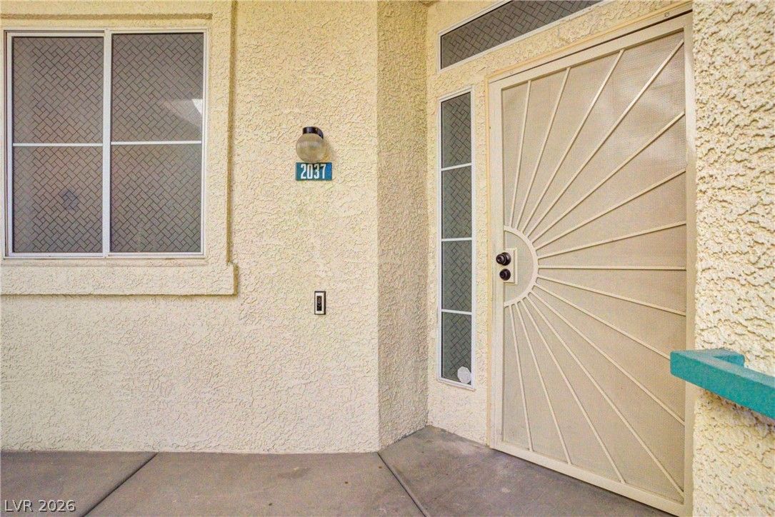 5155 West Tropicana Avenue 2037 — photo 2