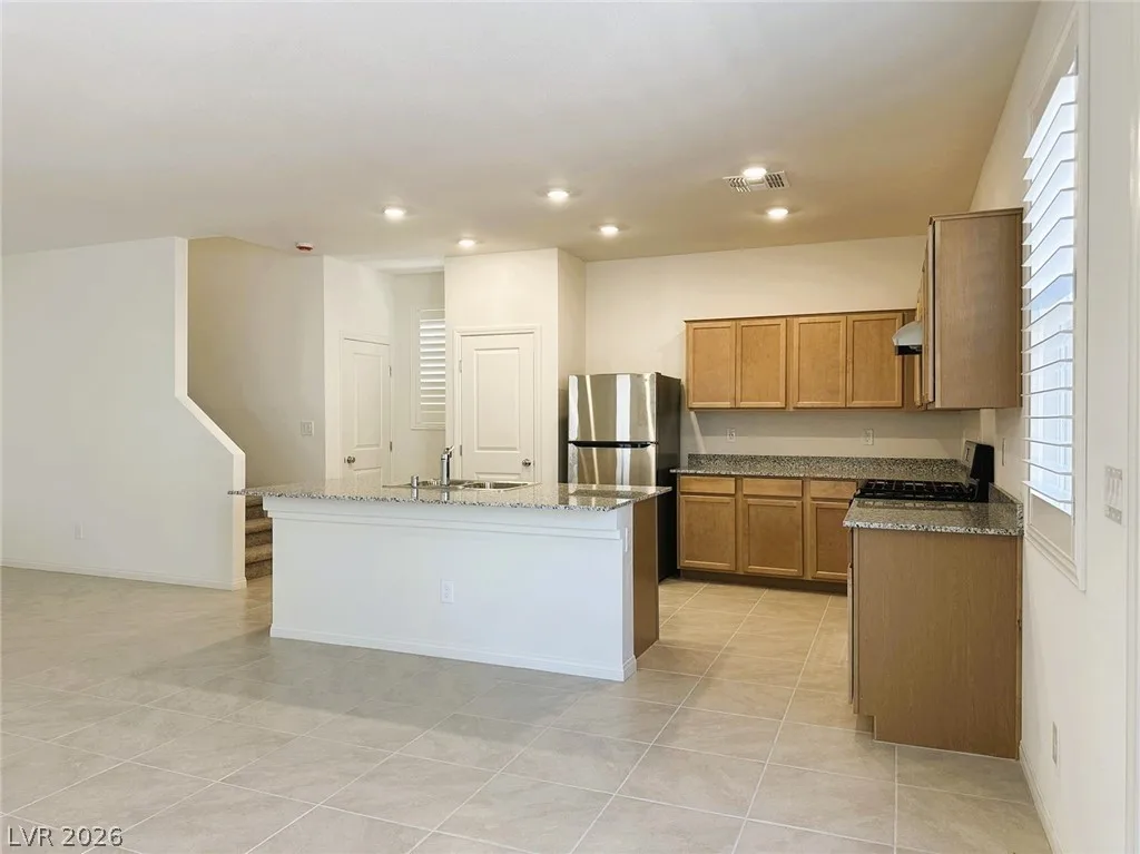 4154 Scarlet Cob Avenue — photo 4