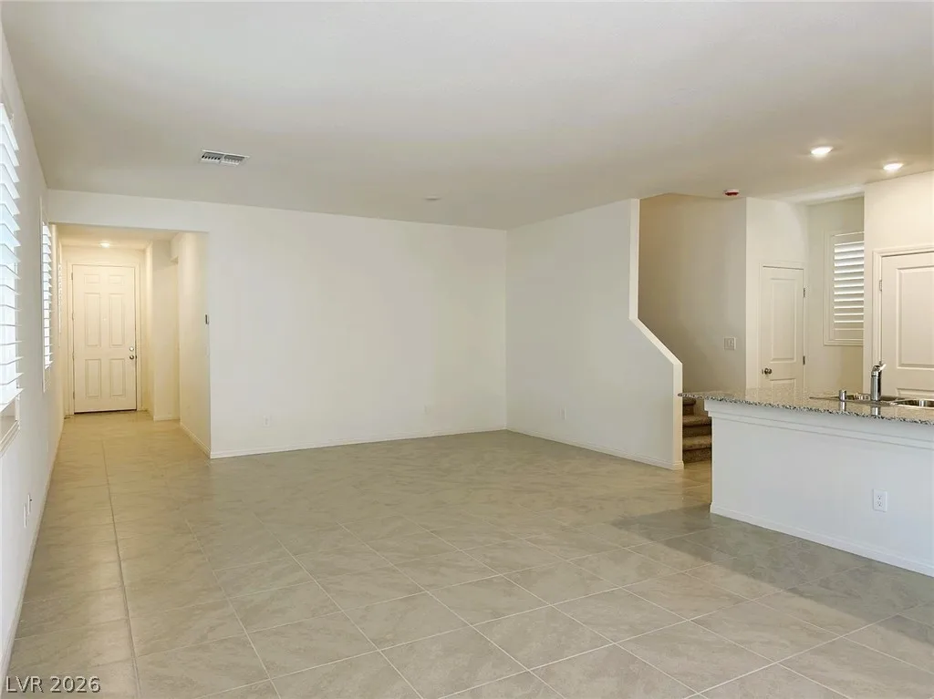 4154 Scarlet Cob Avenue — photo 5