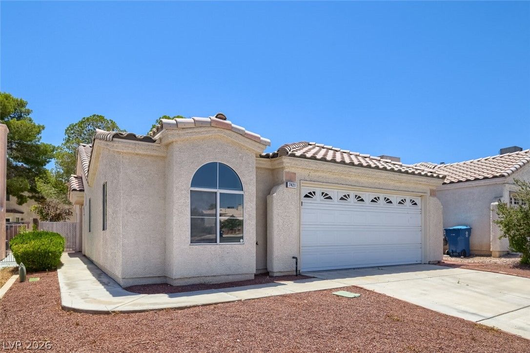 7421 Summer Sun Drive — photo 2 of 28