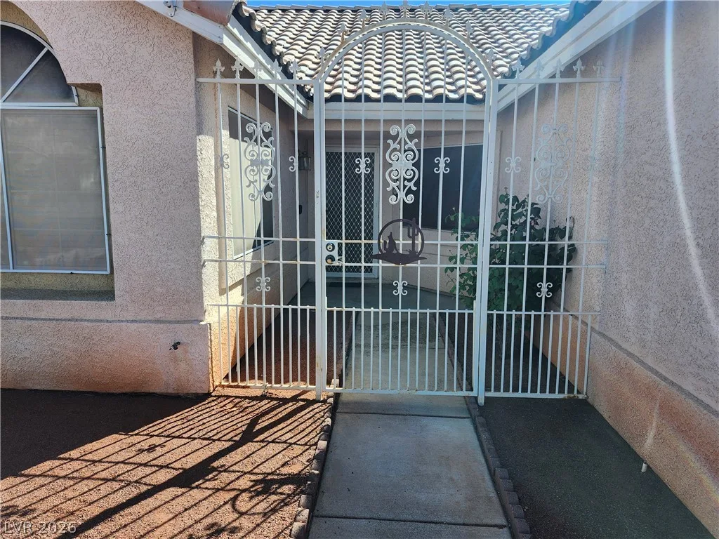 1238 Pagentry Drive — photo 2