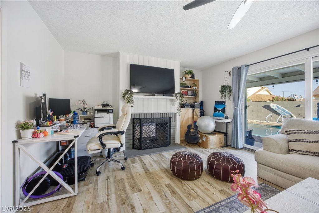4207 Snead Drive — photo 5 of 29
