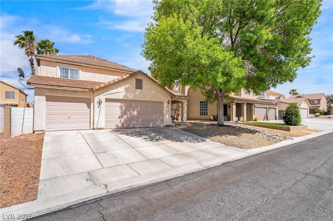 9468 Coral Shine Court — photo 2