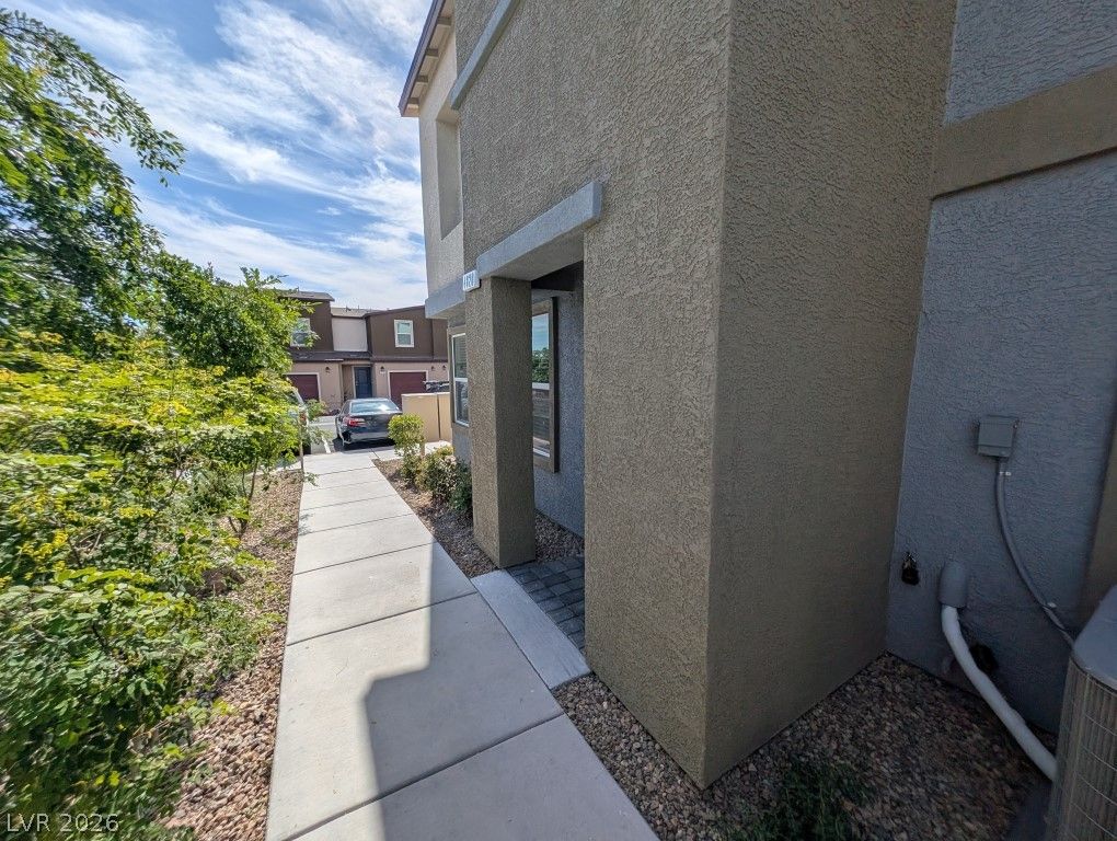 4820 Orchid Ridge Avenue — photo 3