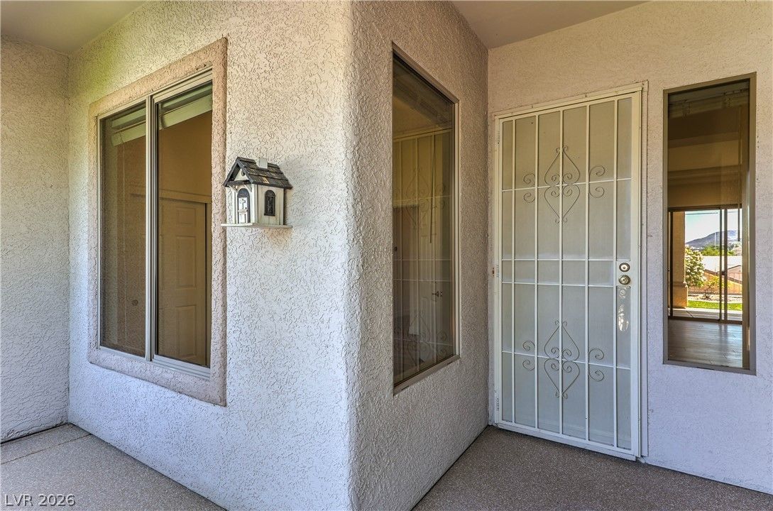 2000 High Mesa Drive — photo 3 of 29