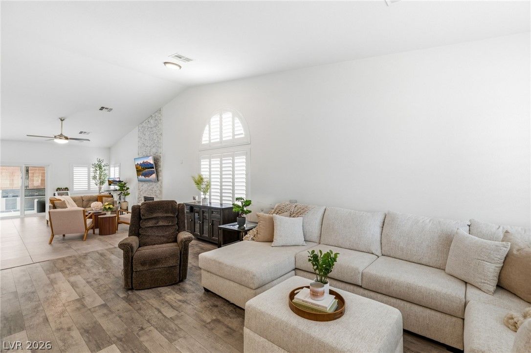 10615 Magazzini Court — photo 2 of 40